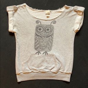 Short Sleeve Owl Sweatshirt by Daytrip